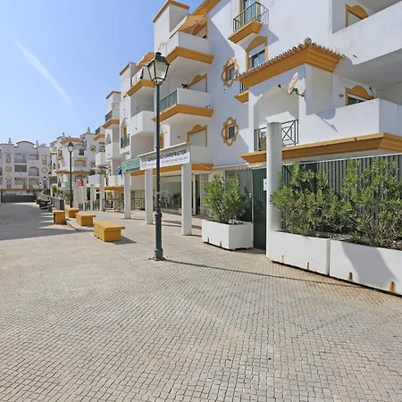 شقة A32 - Lancemar Flat In *
