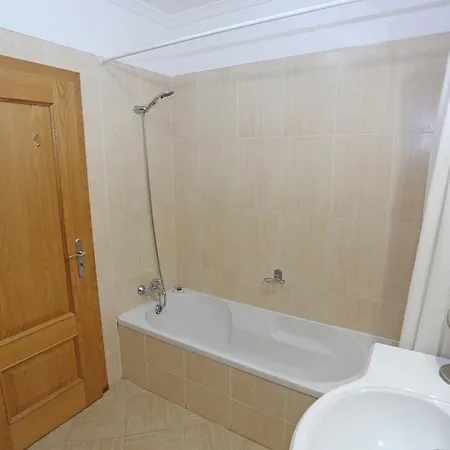 A32 - Lancemar Flat In